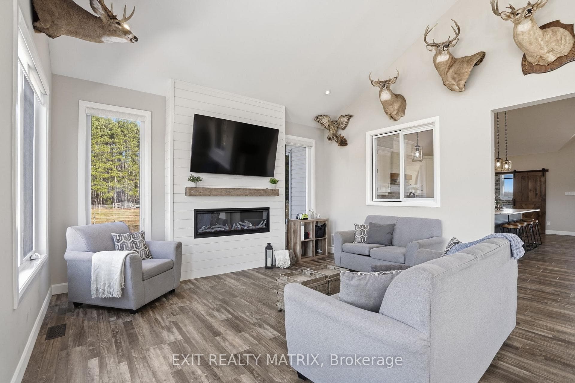 1584 Calypso Street photo 17