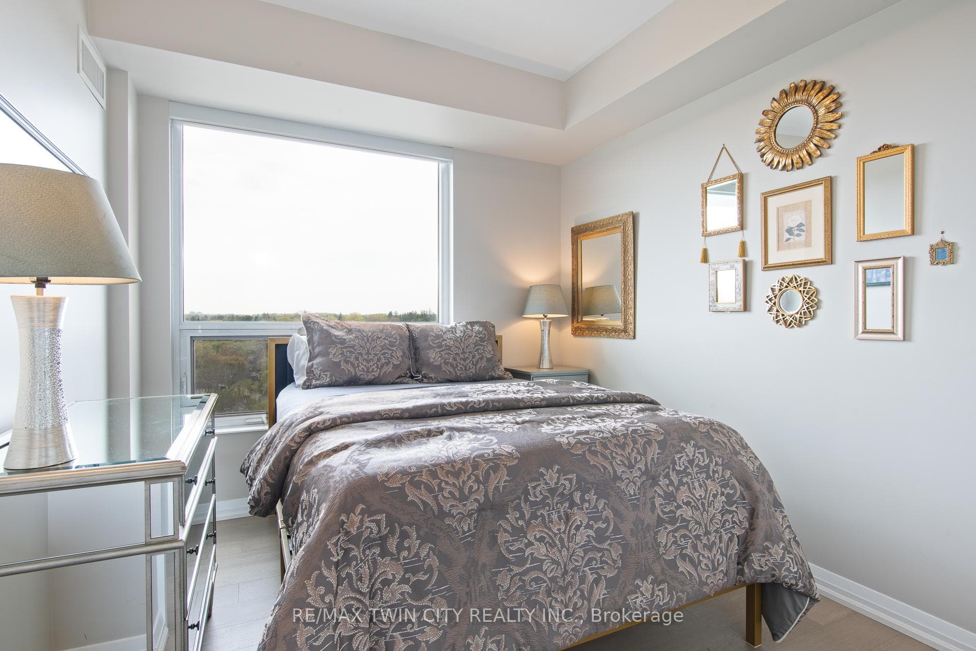 155 Caroline Street Unit 1009 photo 20