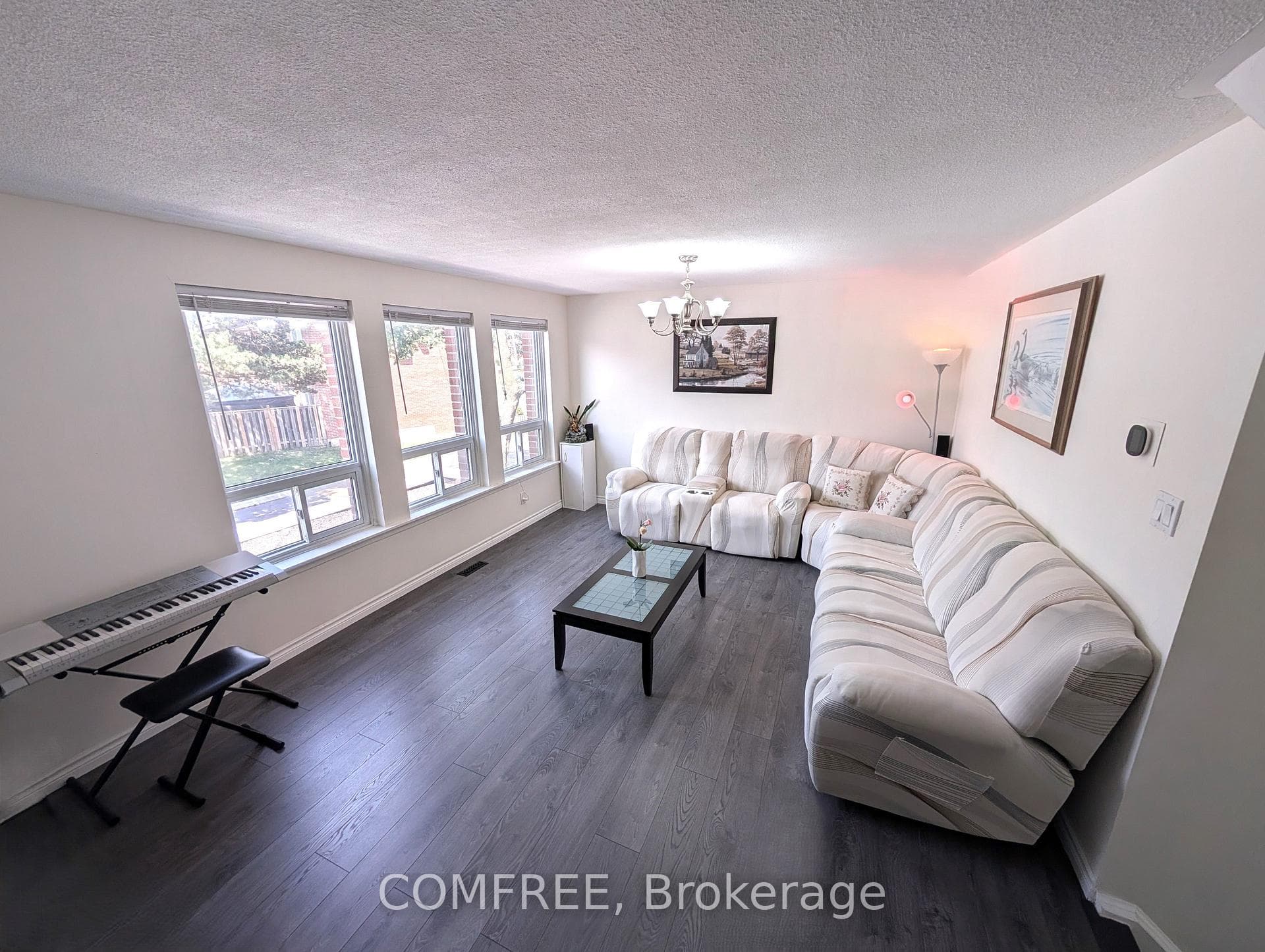 1793 Martin Grove Road Unit 116 photo 10