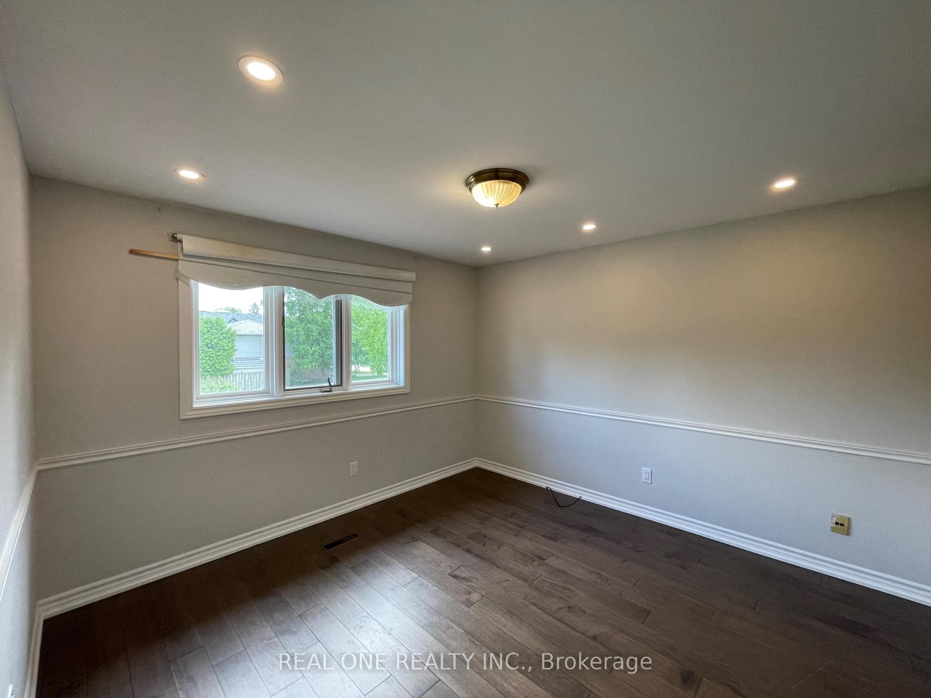 32 Summerfeldt Crescent photo 11