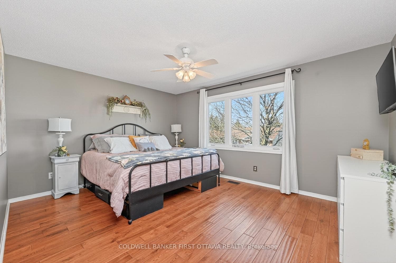 32 James Lewis Avenue photo 18