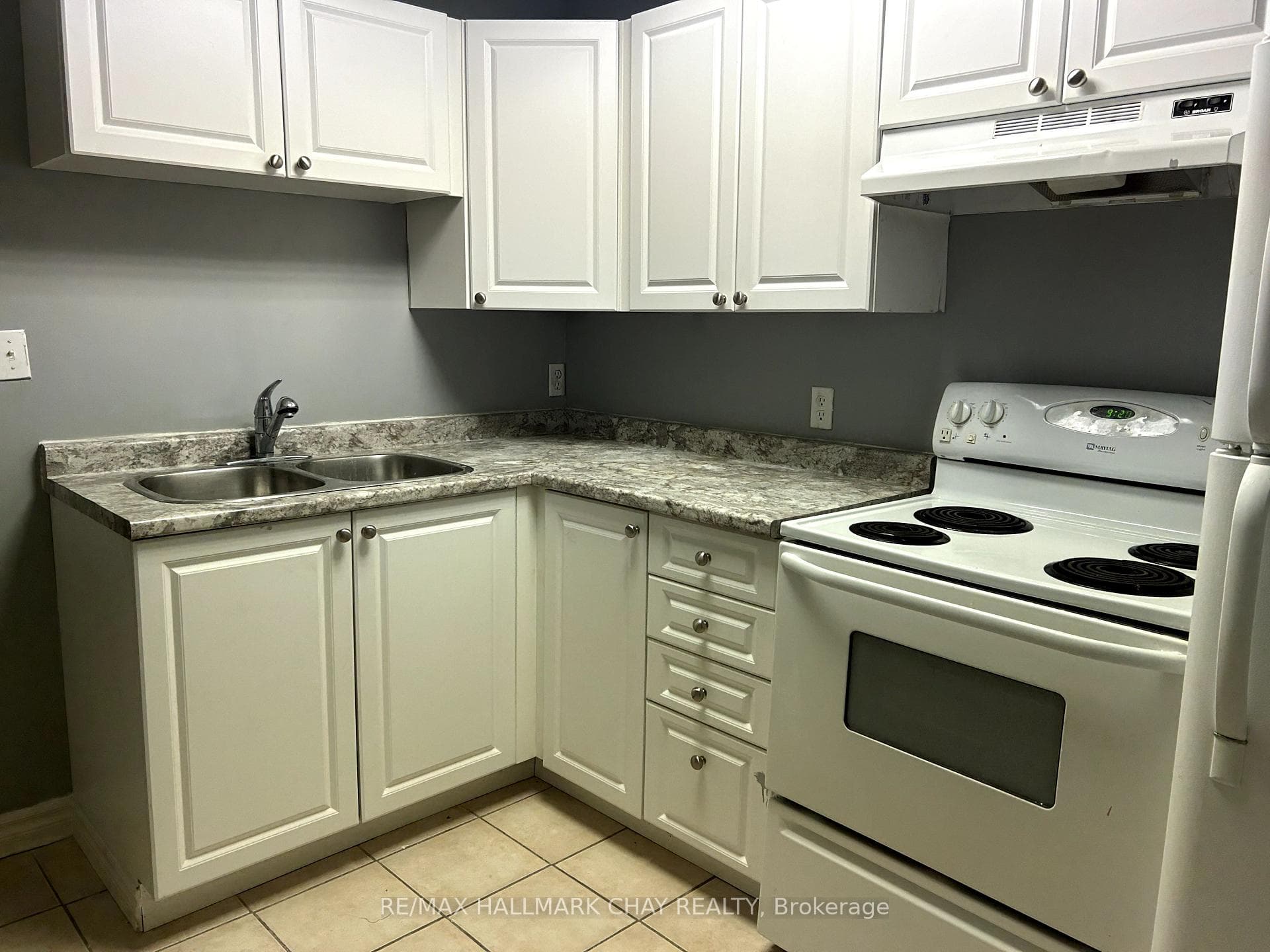 34 Boyne Crescent photo 6