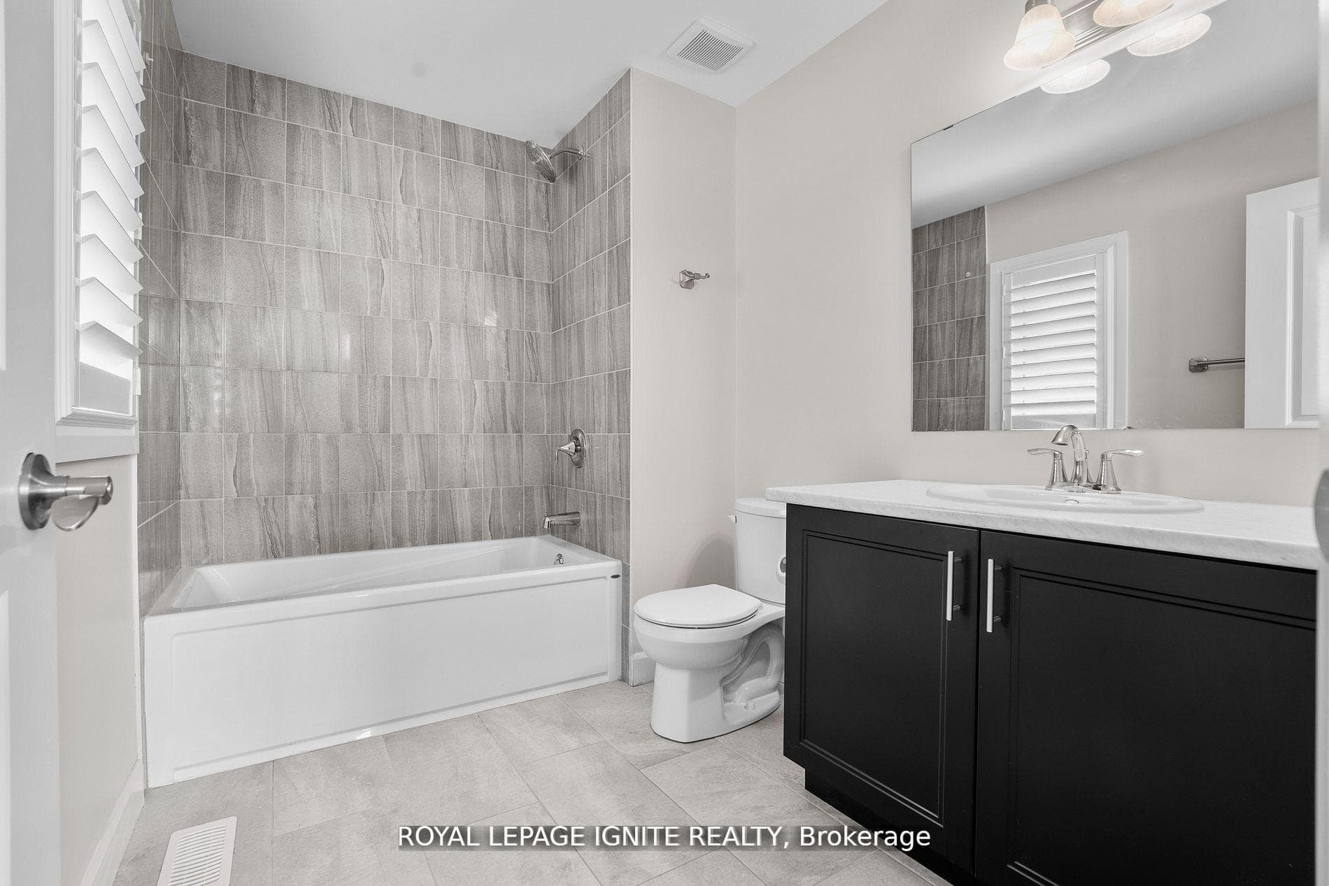 641 Lemay Grove photo 38