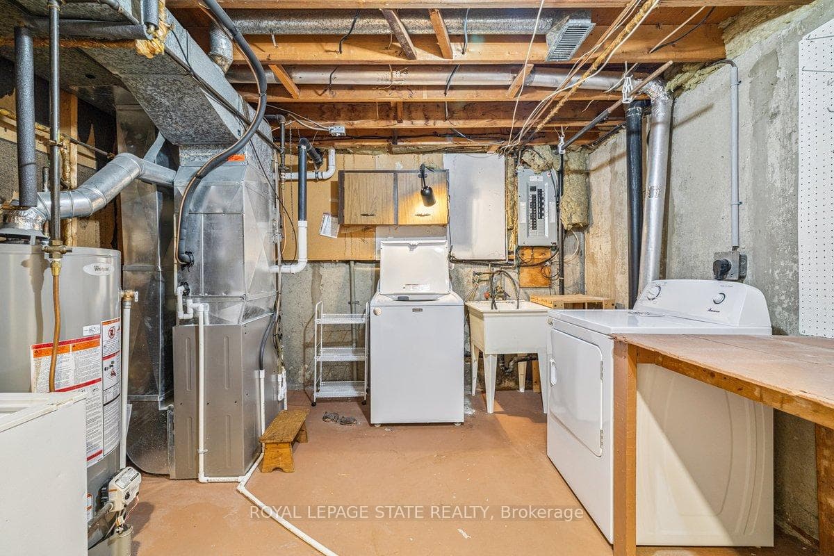 1455 Garth Street Unit 17 photo 21