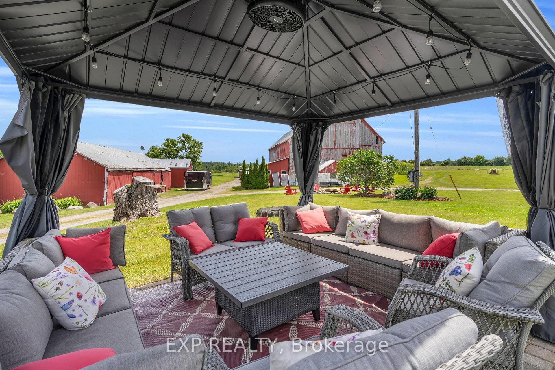220 Lakeridge Road photo 49