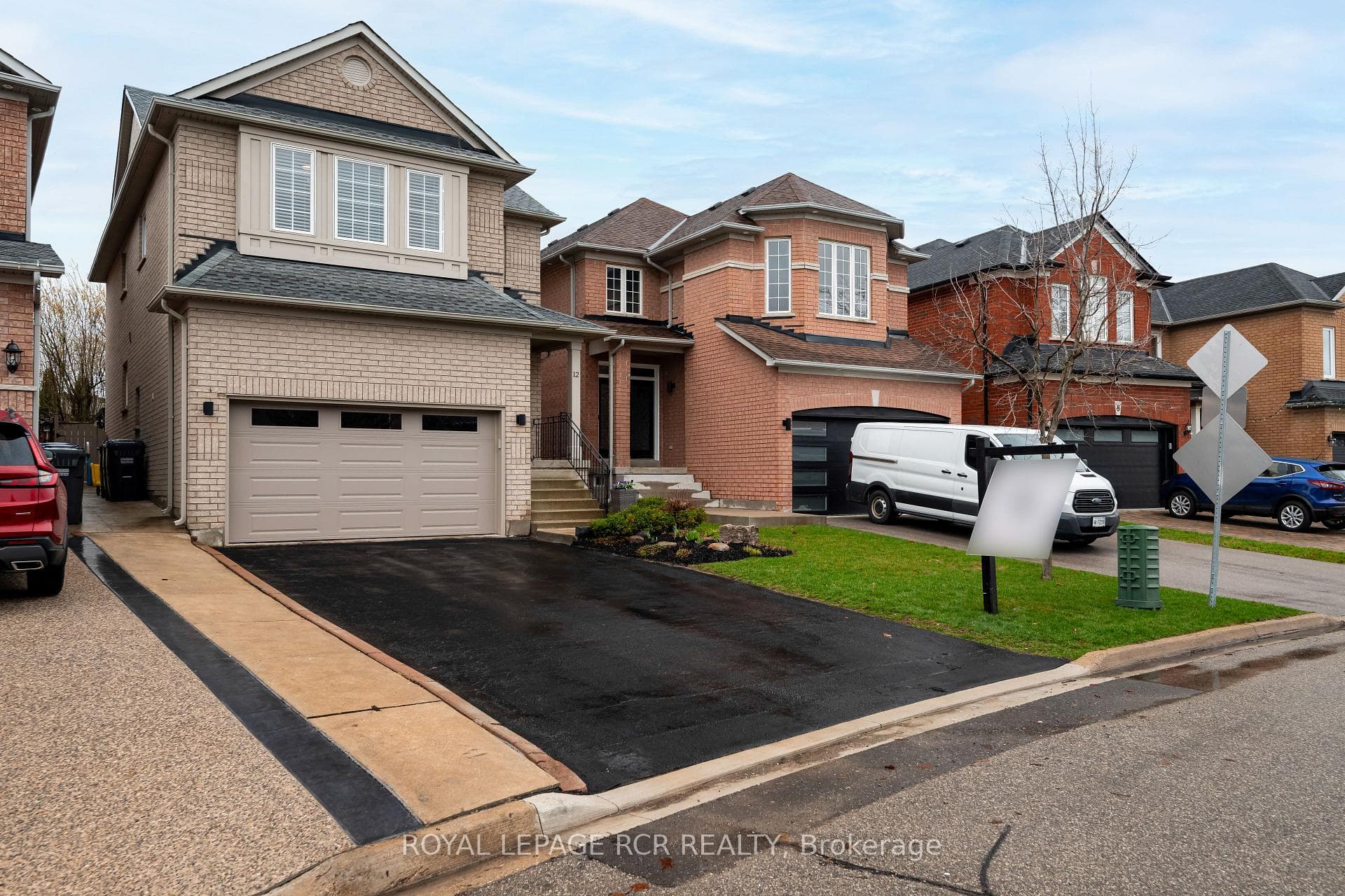 12 Grapevine Road photo 1
