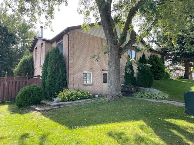 200 Jull Court photo 3