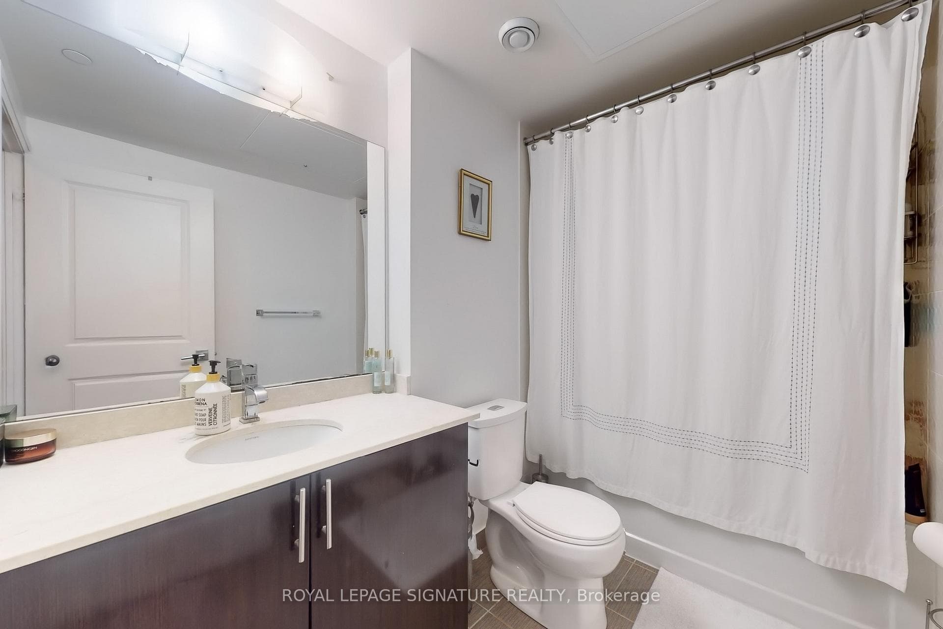 7165 Yonge Street Unit 2115 photo 25