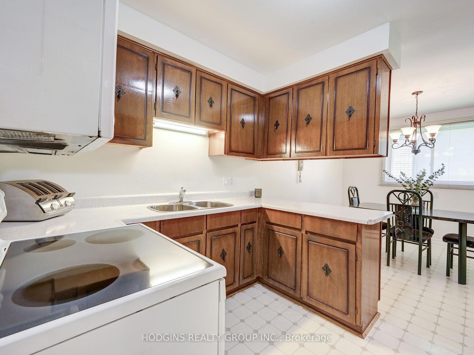 1327 Bramblewood Lane photo 12