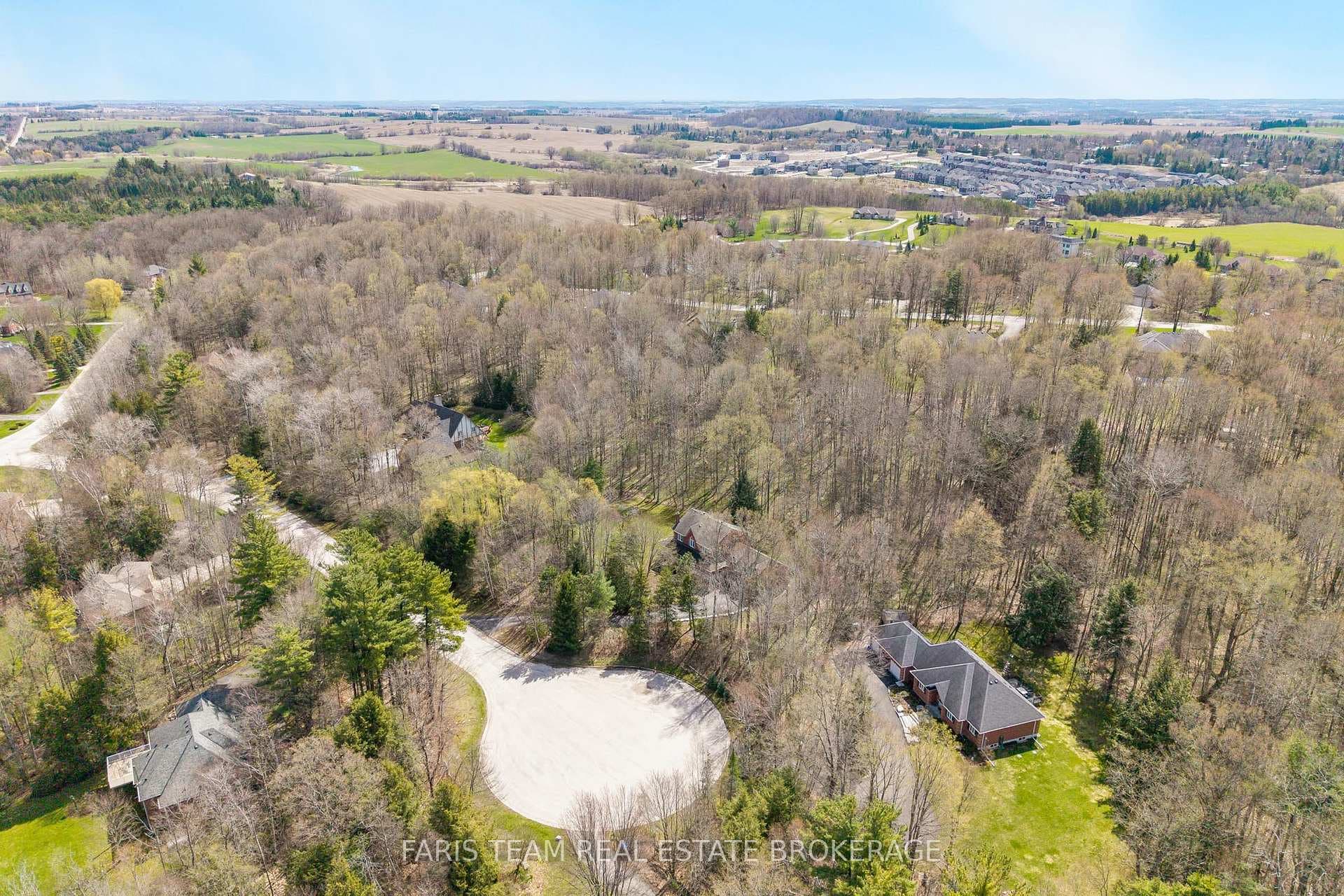 25 Averill Court photo 46