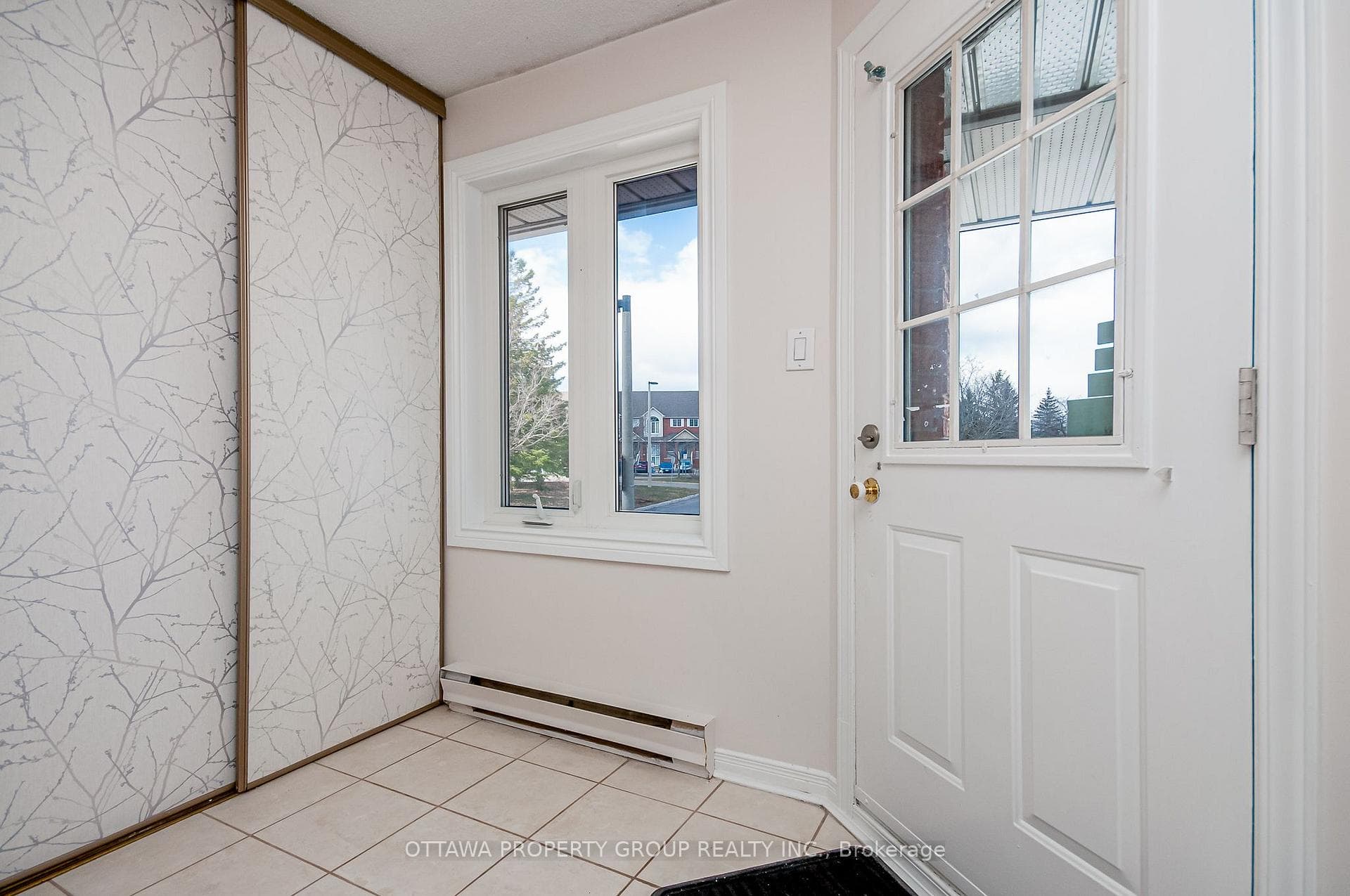 442 Briston Private photo 3