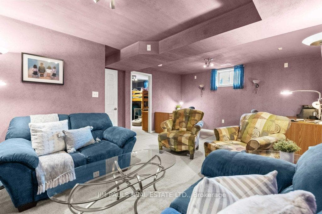 73 Marion Street photo 23