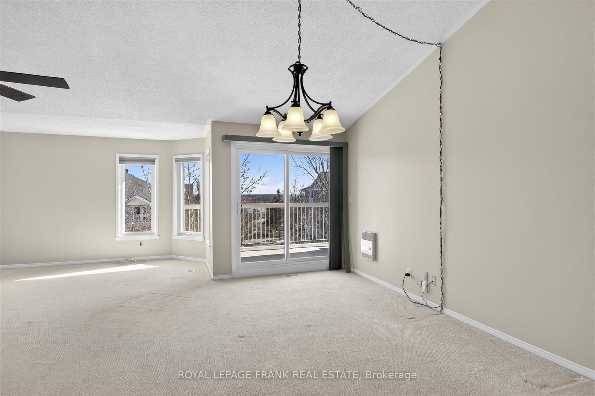 1099 Clonsilla Avenue Unit Bldg C #310 photo 13