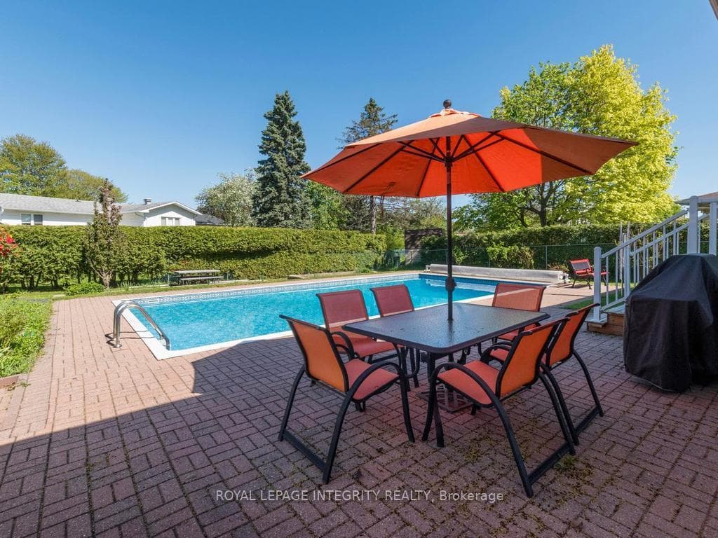 55 Overlake Drive photo 37