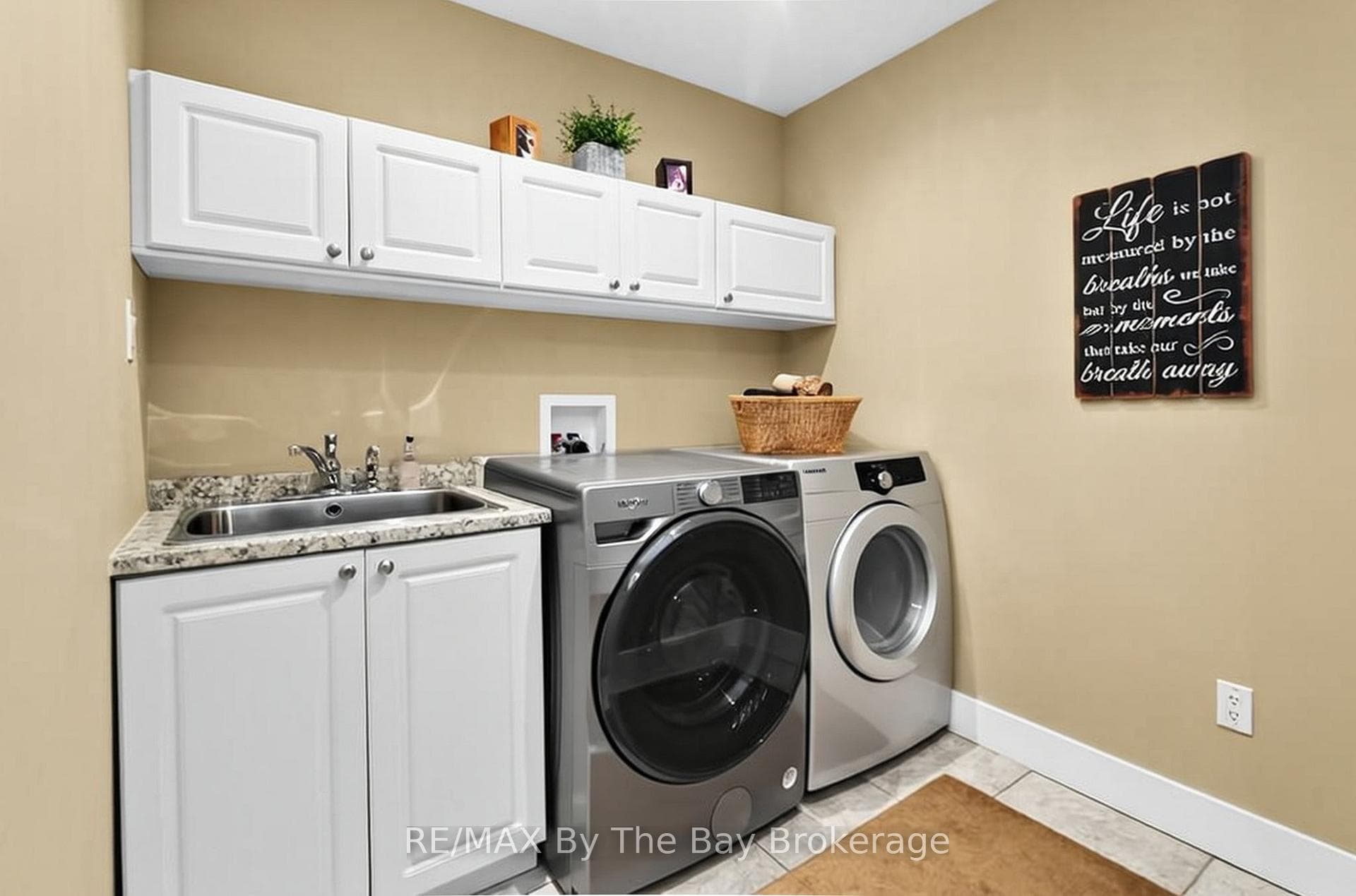 7 Downer Crescent photo 40