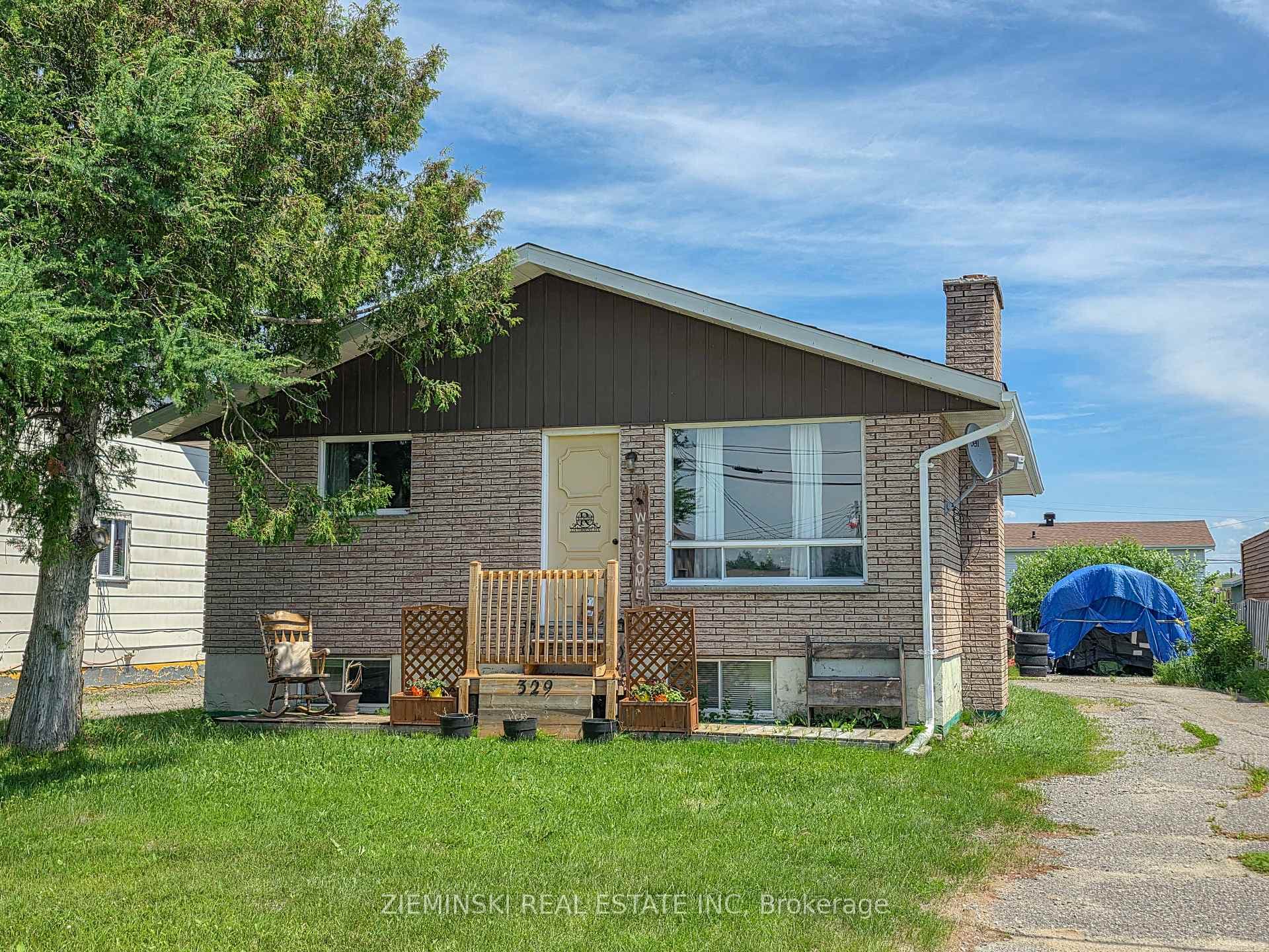 329 Timmins Avenue photo 1