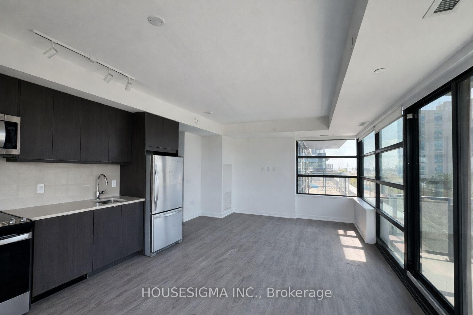 1606 Charles Street Unit 309 photo 2