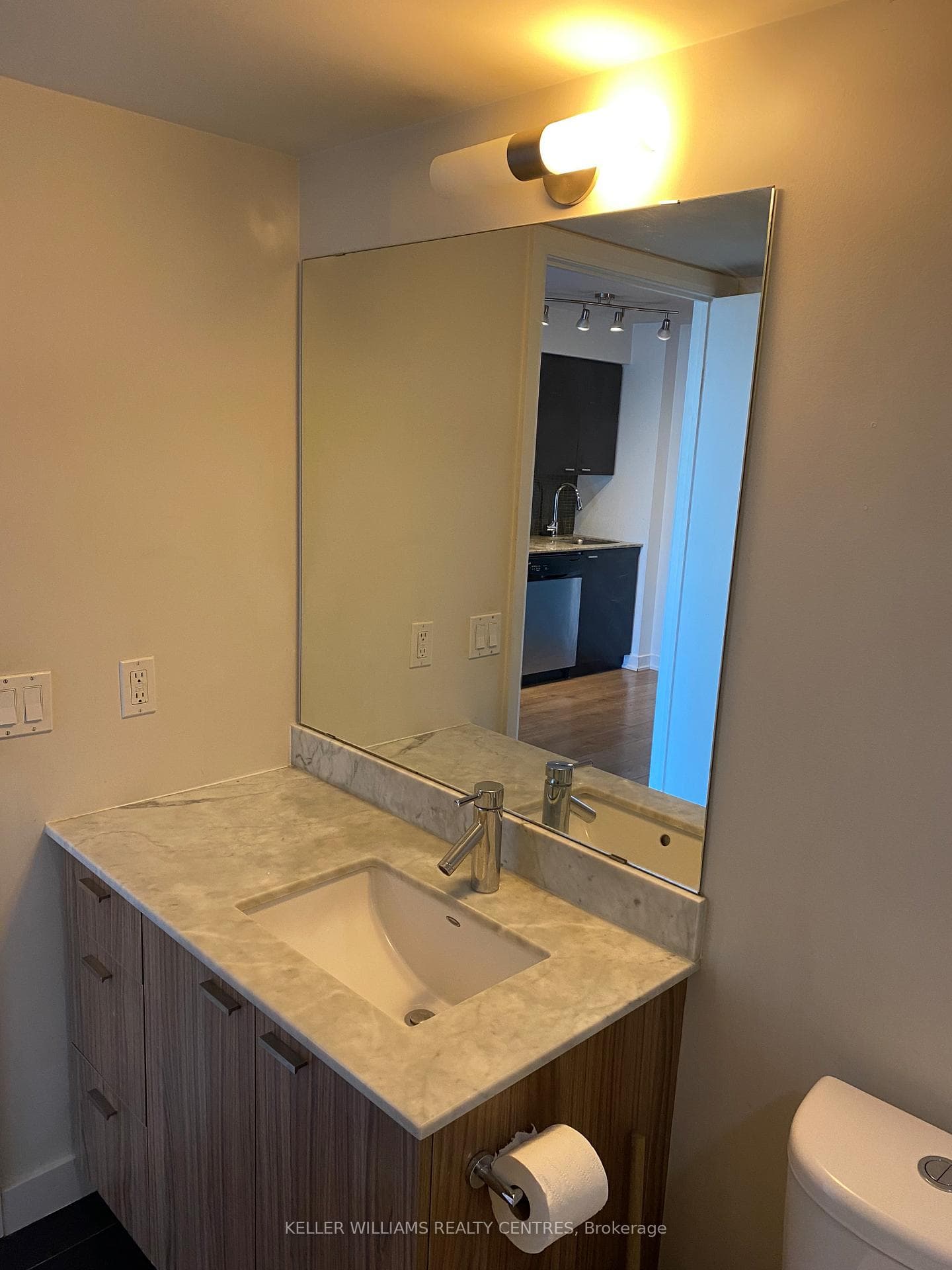 78 Tecumseth Street Unit 802 photo 23