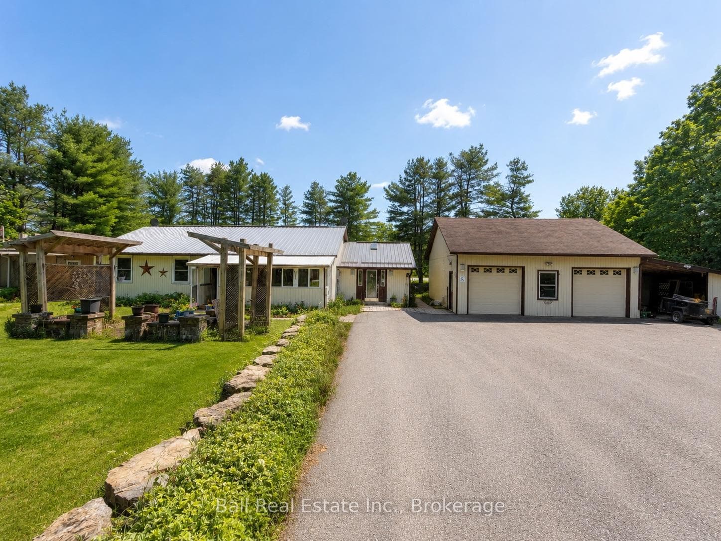 51 Cameron Road photo 1