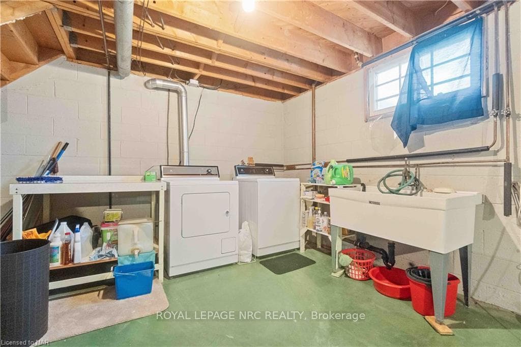 7151 DORCHESTER Road photo 27