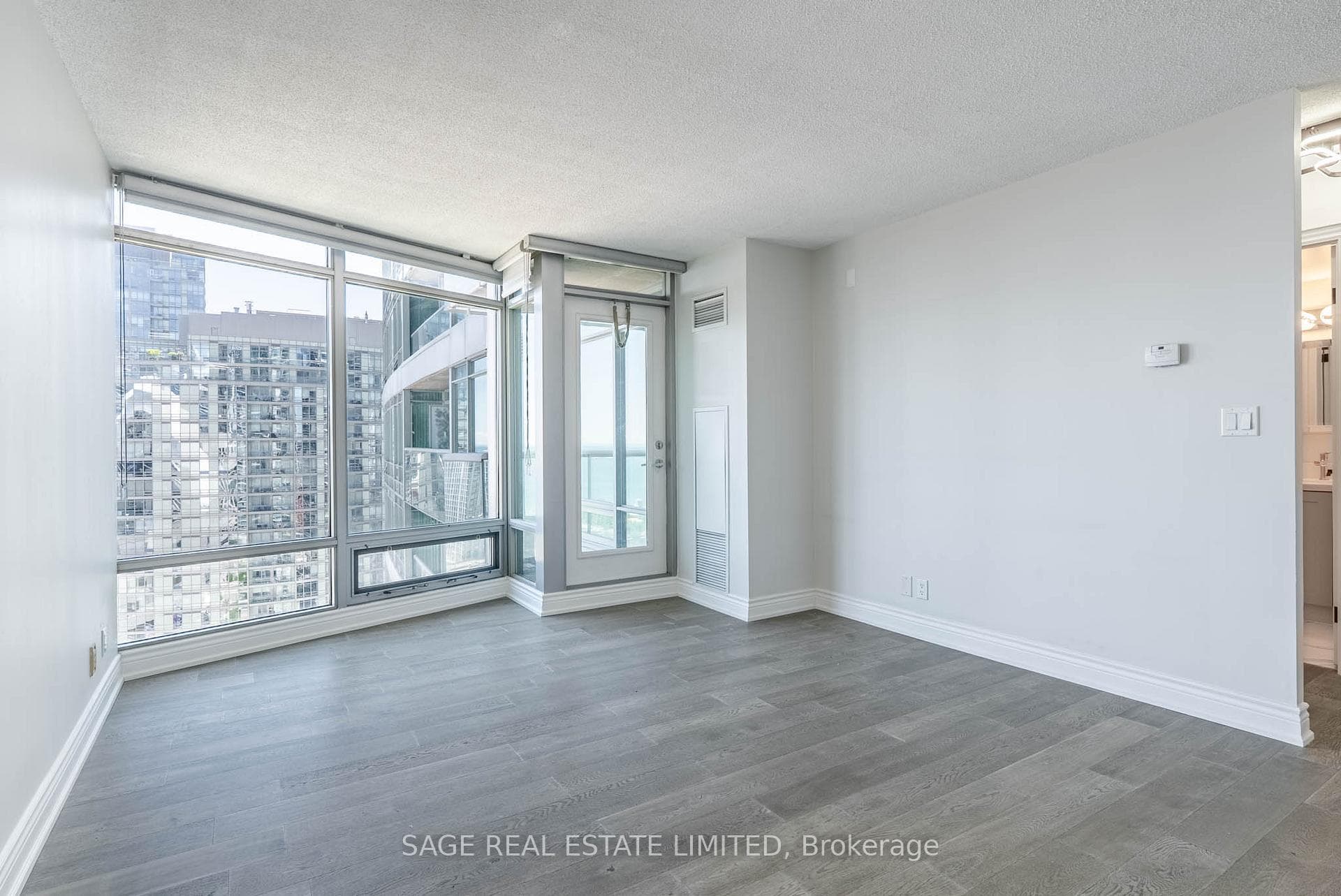 81 Navy Wharf Court Unit 2616 photo 11