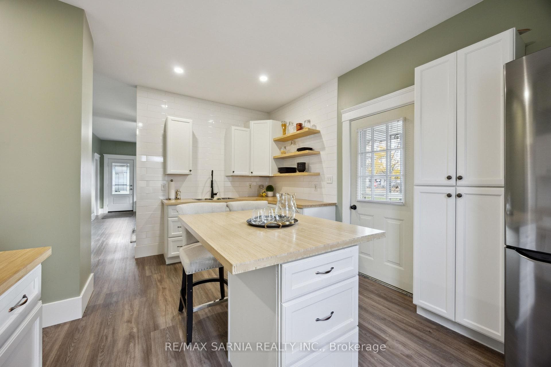 209 Proctor Street photo 14