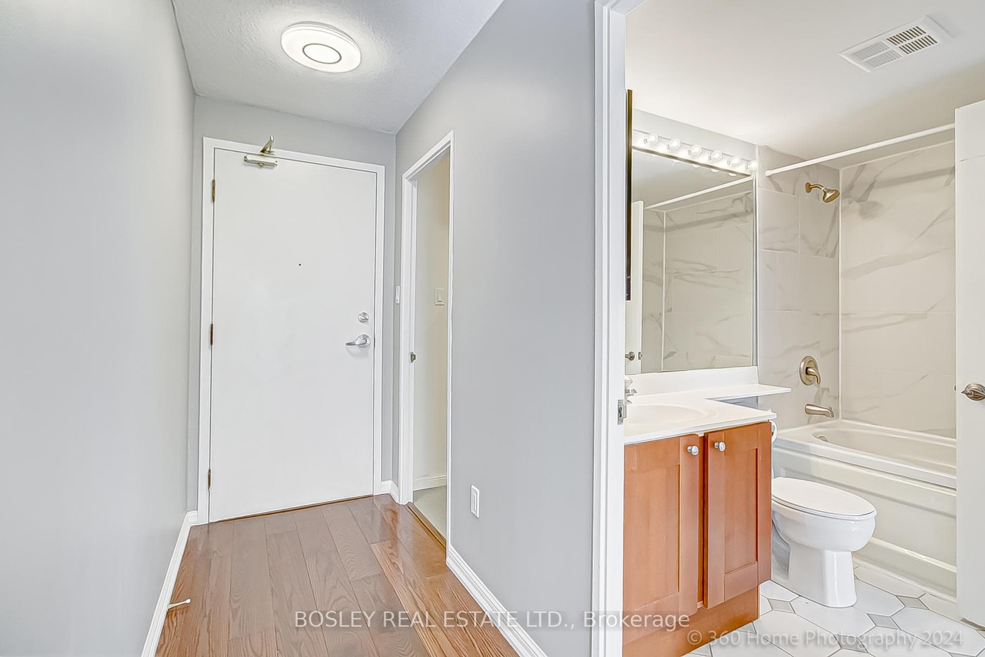 101 Subway Crescent Unit 1514 photo 8