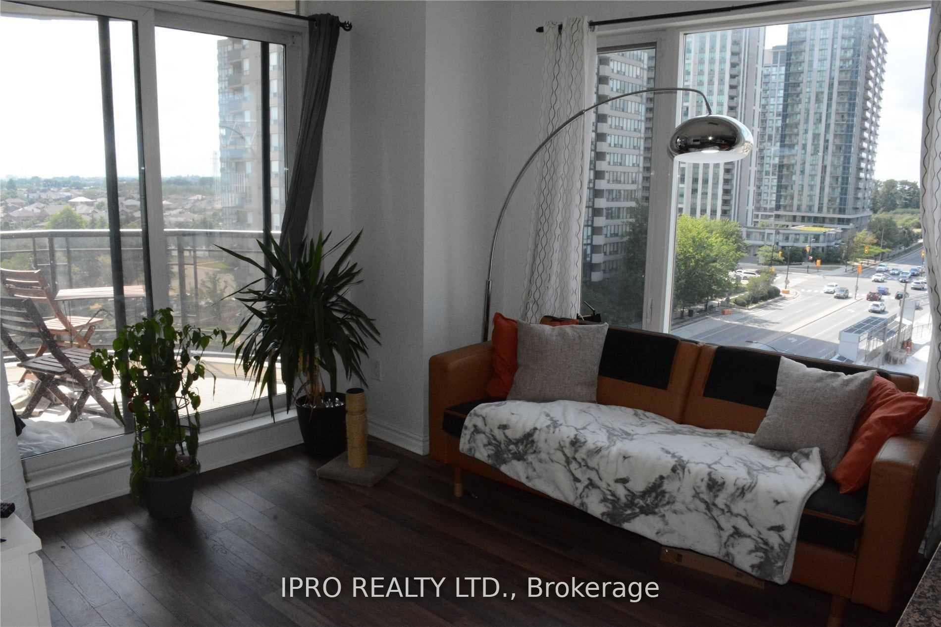 385 Prince Of Wales Drive Unit 718 photo 4