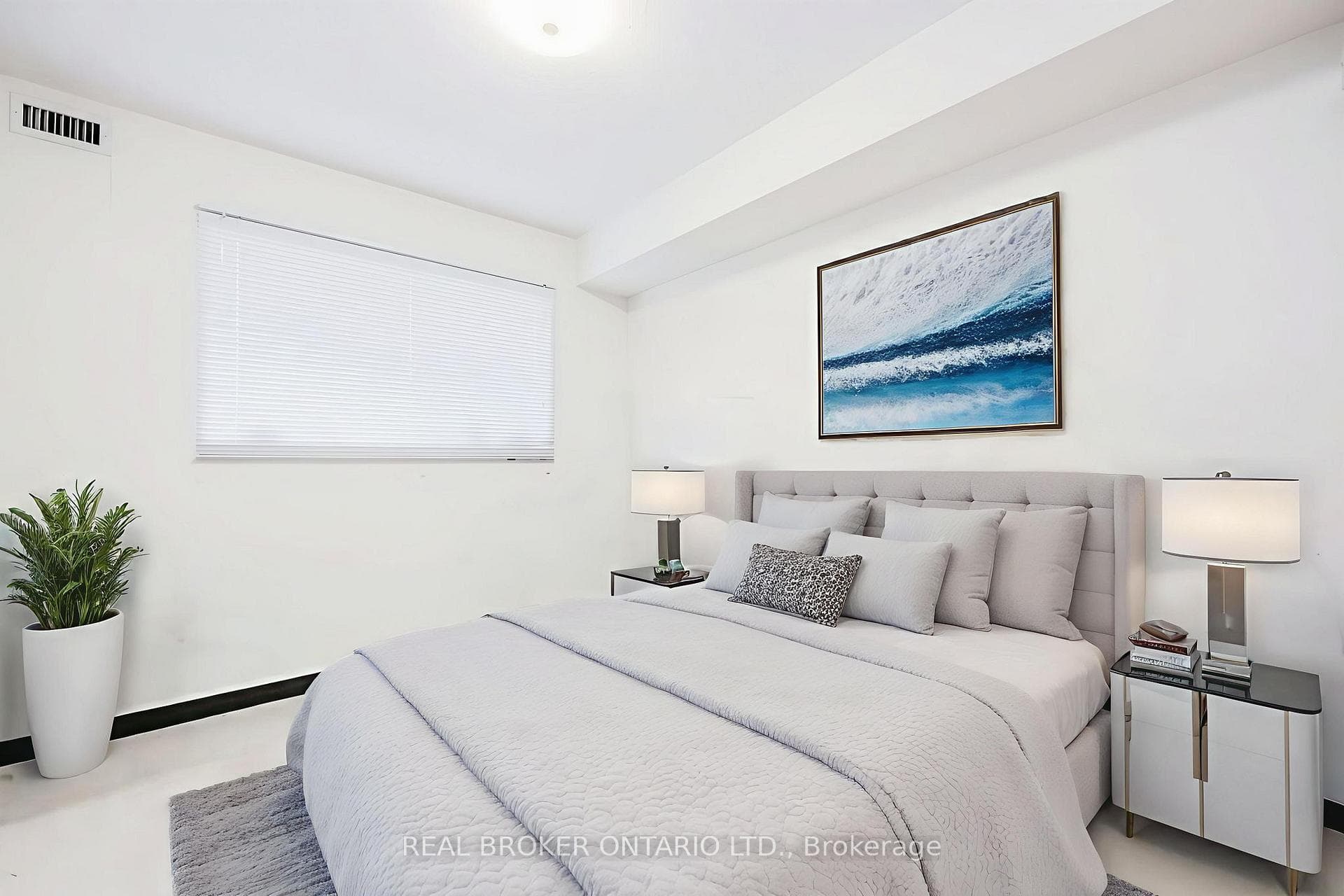 1720 Eglinton Avenue Unit 601 photo 12