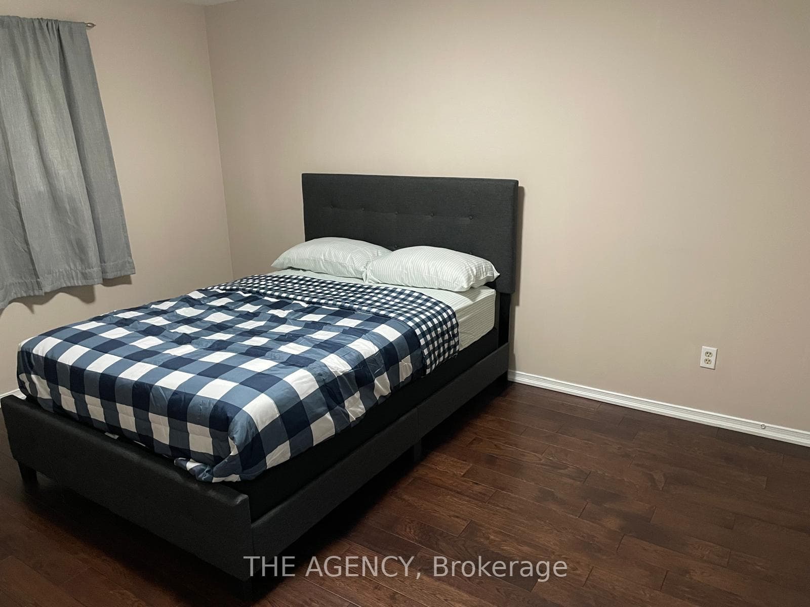 310 Hansen Boulevard Unit Upper photo 7
