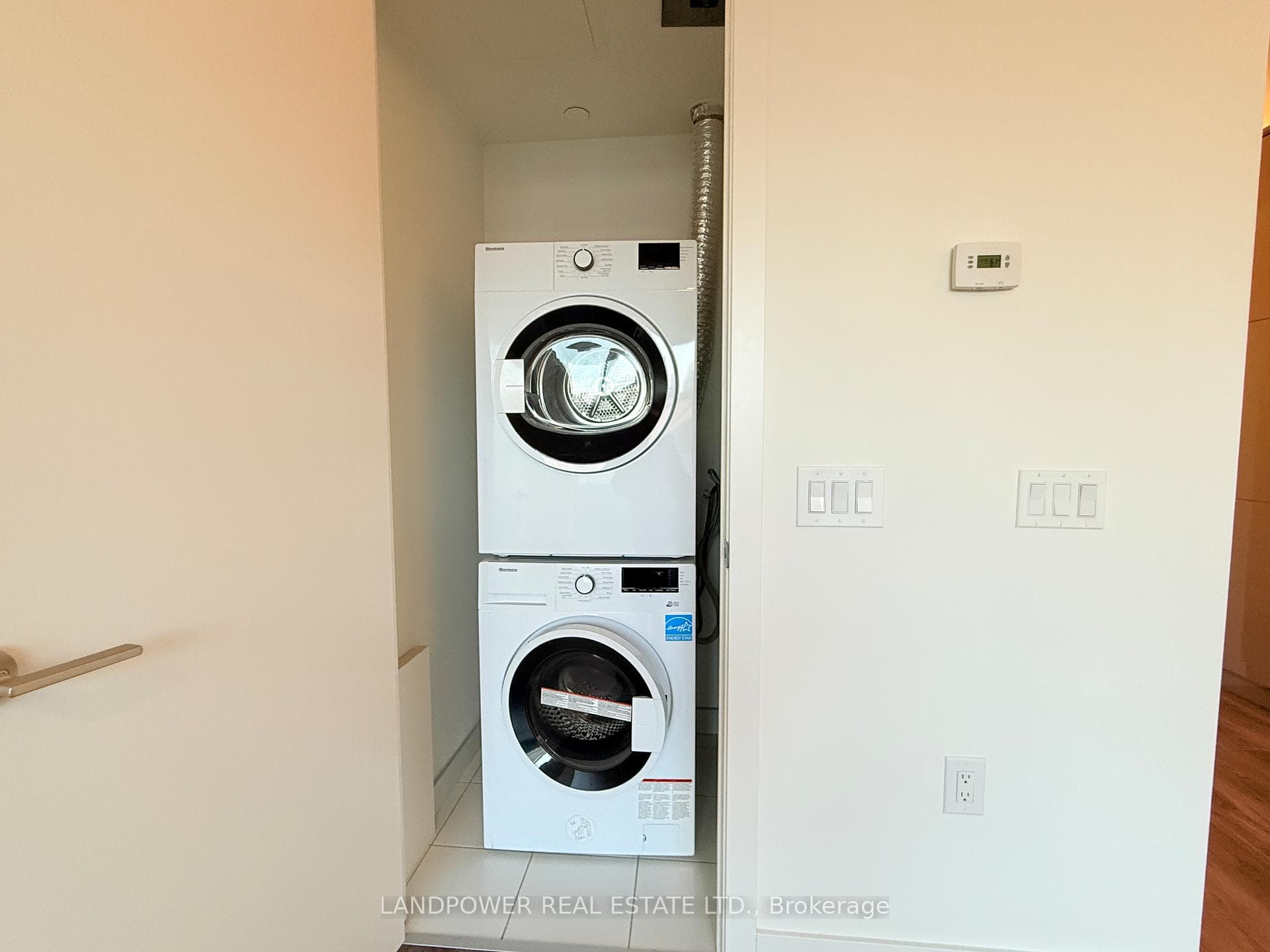 9 Tecumseth Street Unit 525 photo 9