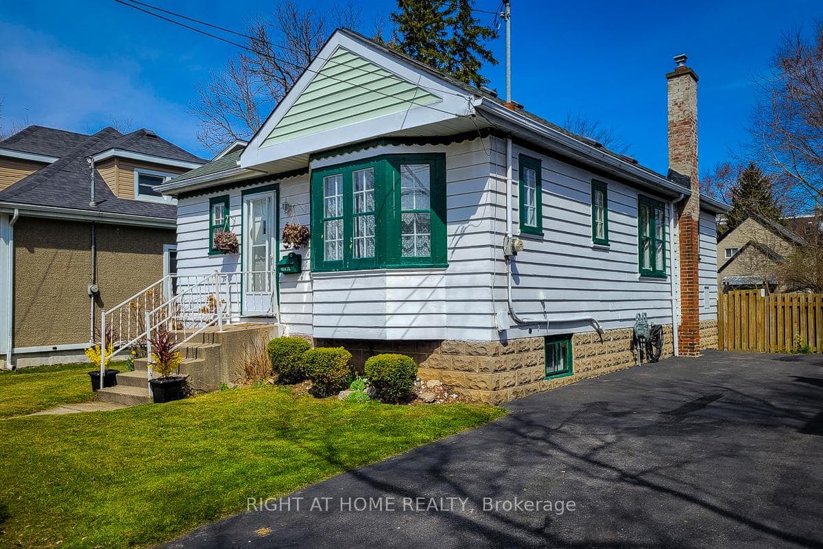 98 Royal Avenue photo 4