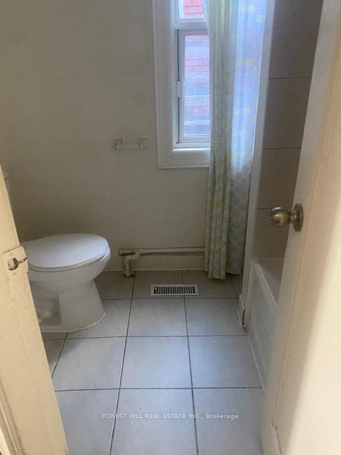 312 College Street Unit 2nd Floor photo 5