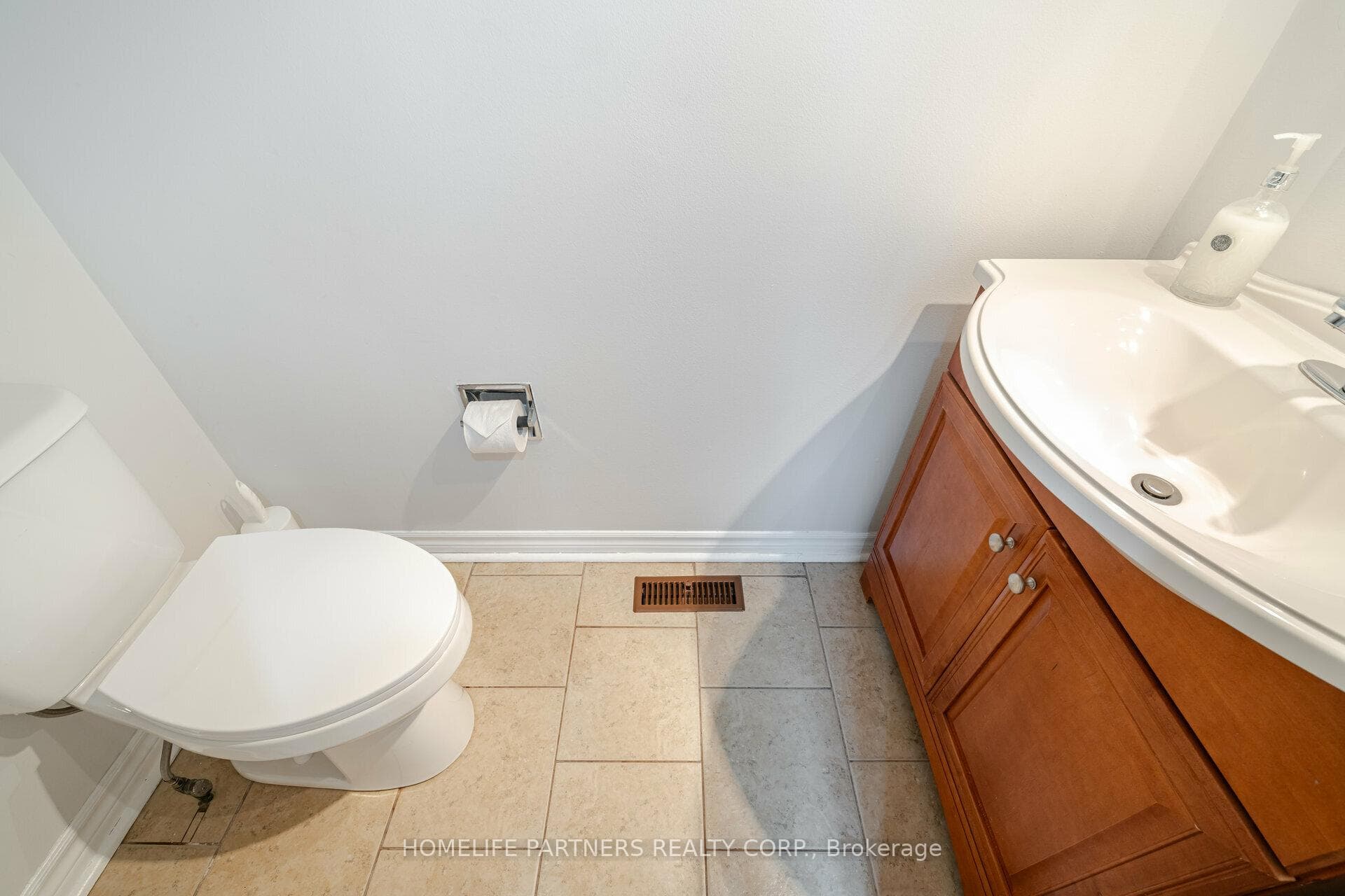 6 Nabob Crescent photo 17