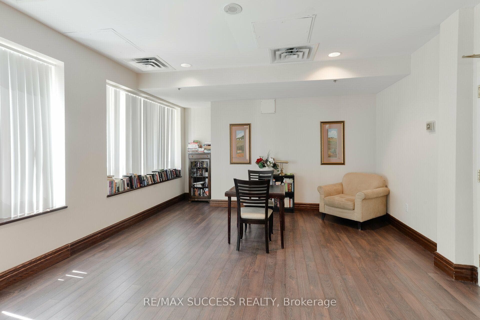 11 Michael Power Place Unit PH14 photo 29