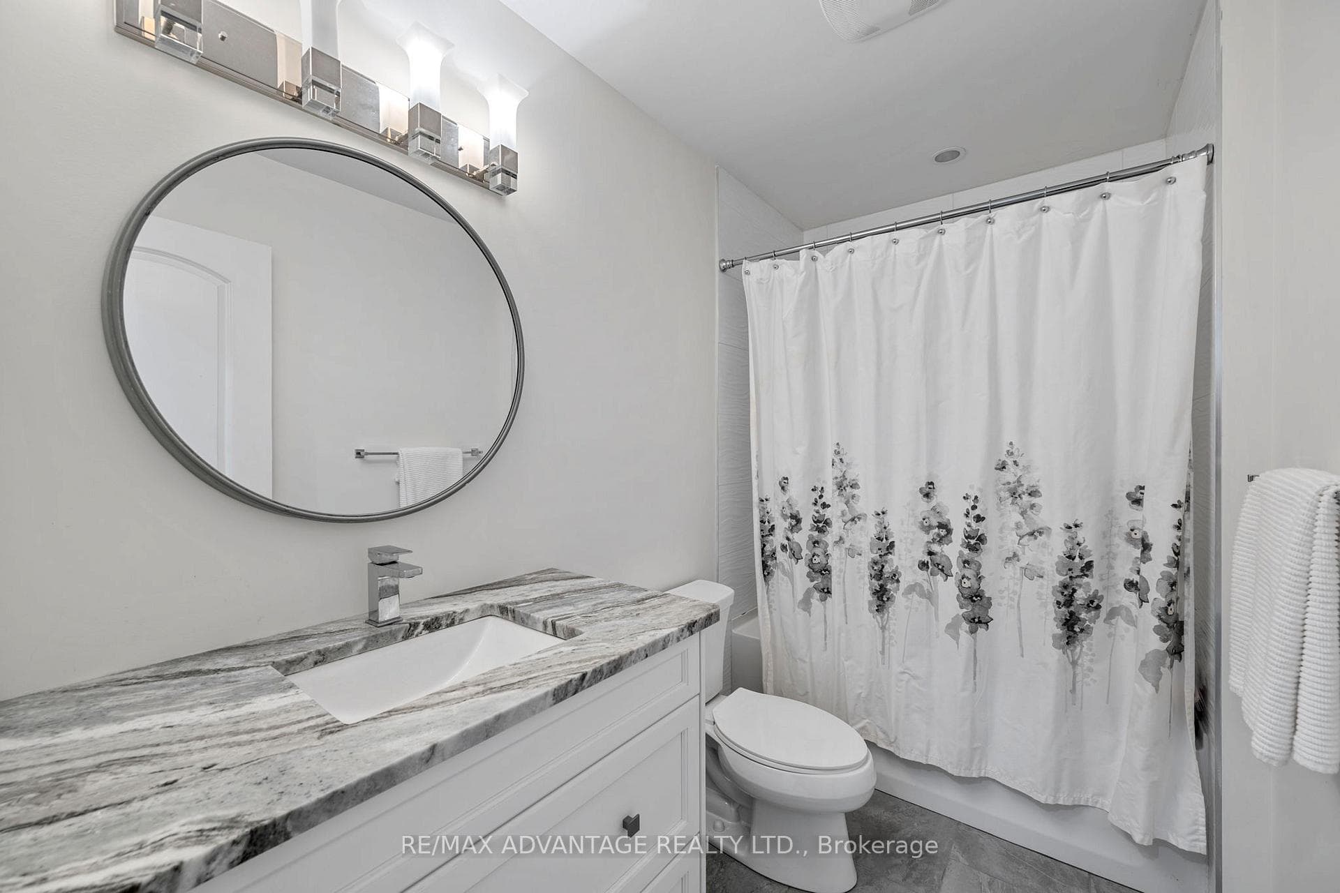 2215 Callingham Drive Unit 6 photo 25