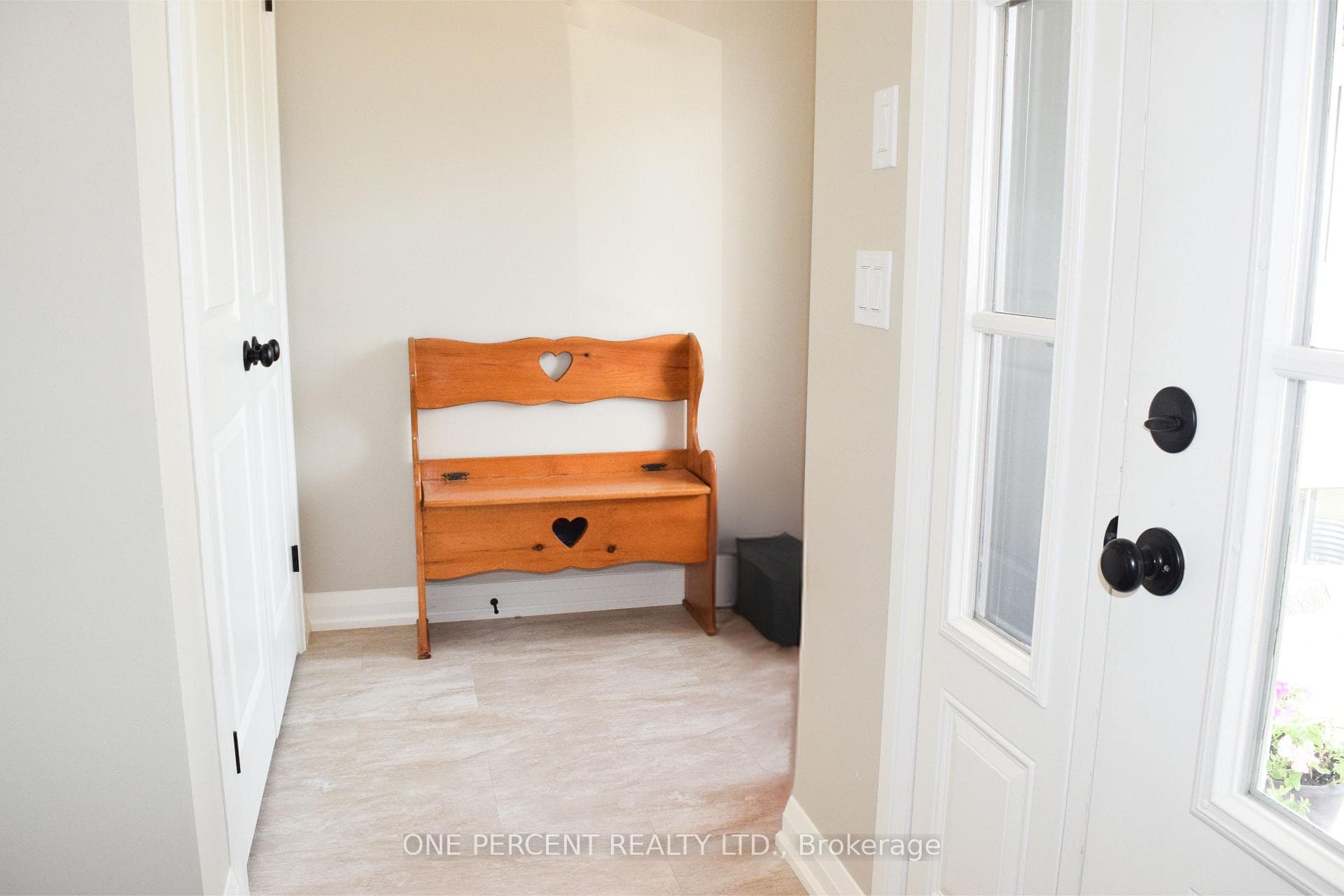 131 Jacks Way photo 6