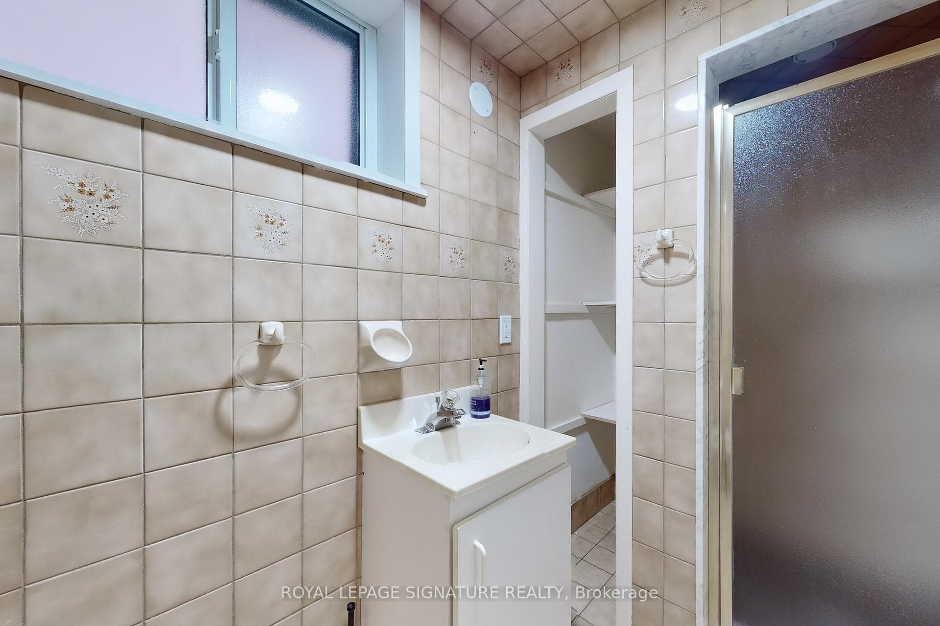 2 Conway Avenue photo 29