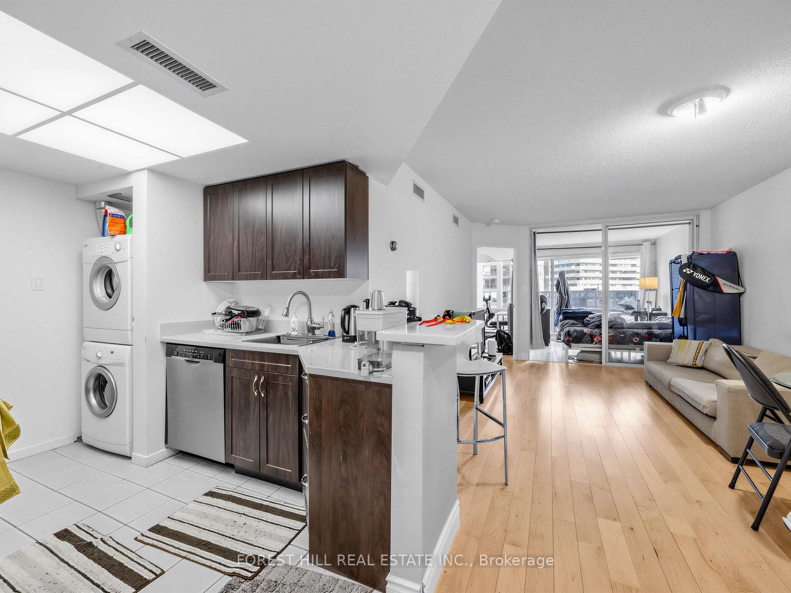 1001 Bay Street Unit 1012 photo 2
