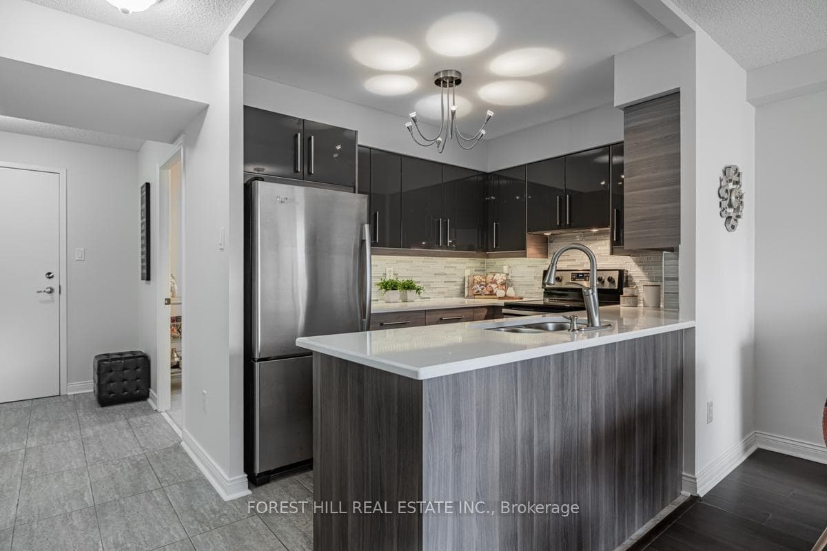 300 BALLIOL Street Unit 809 photo 13