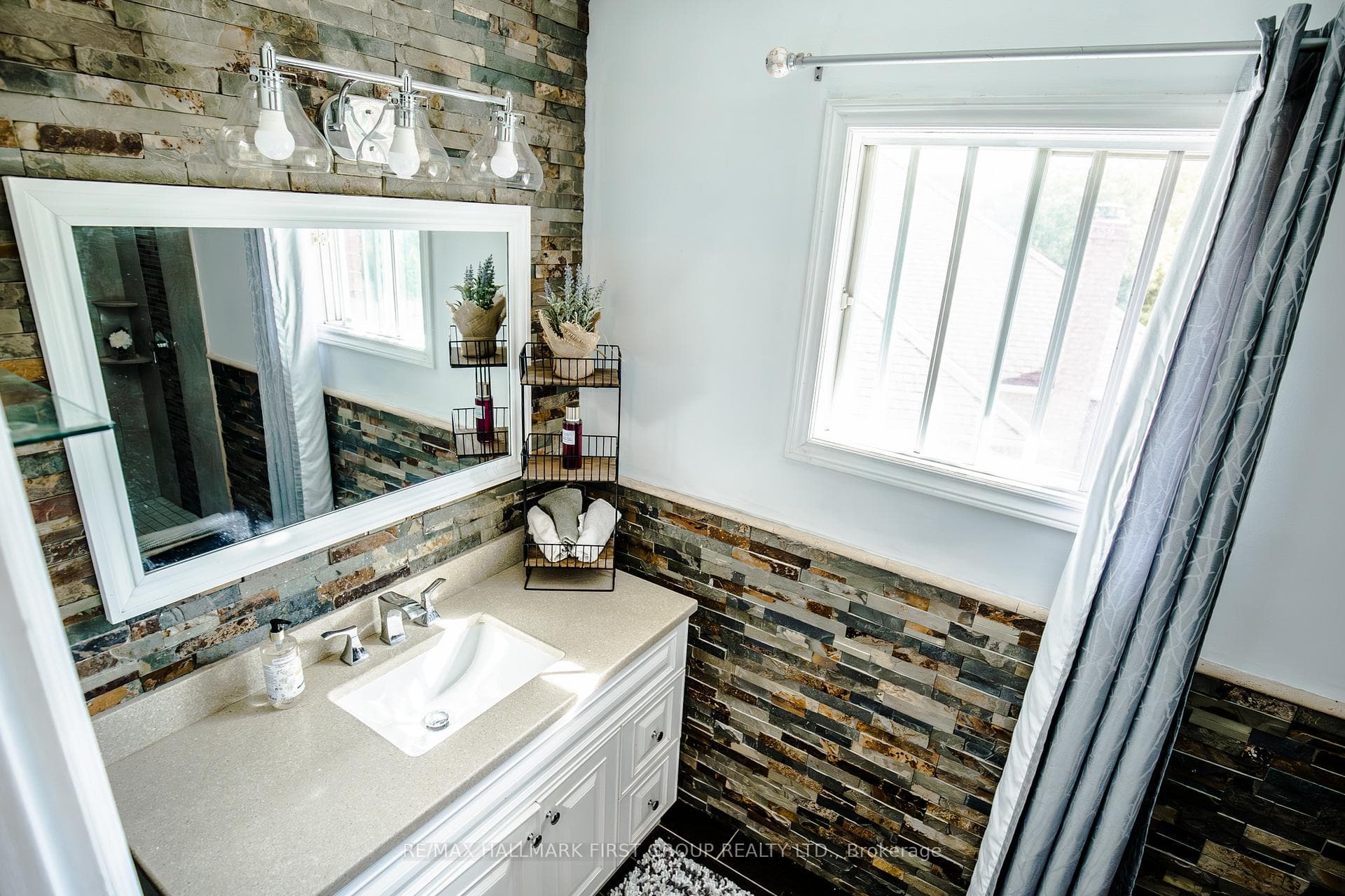 Ensuite