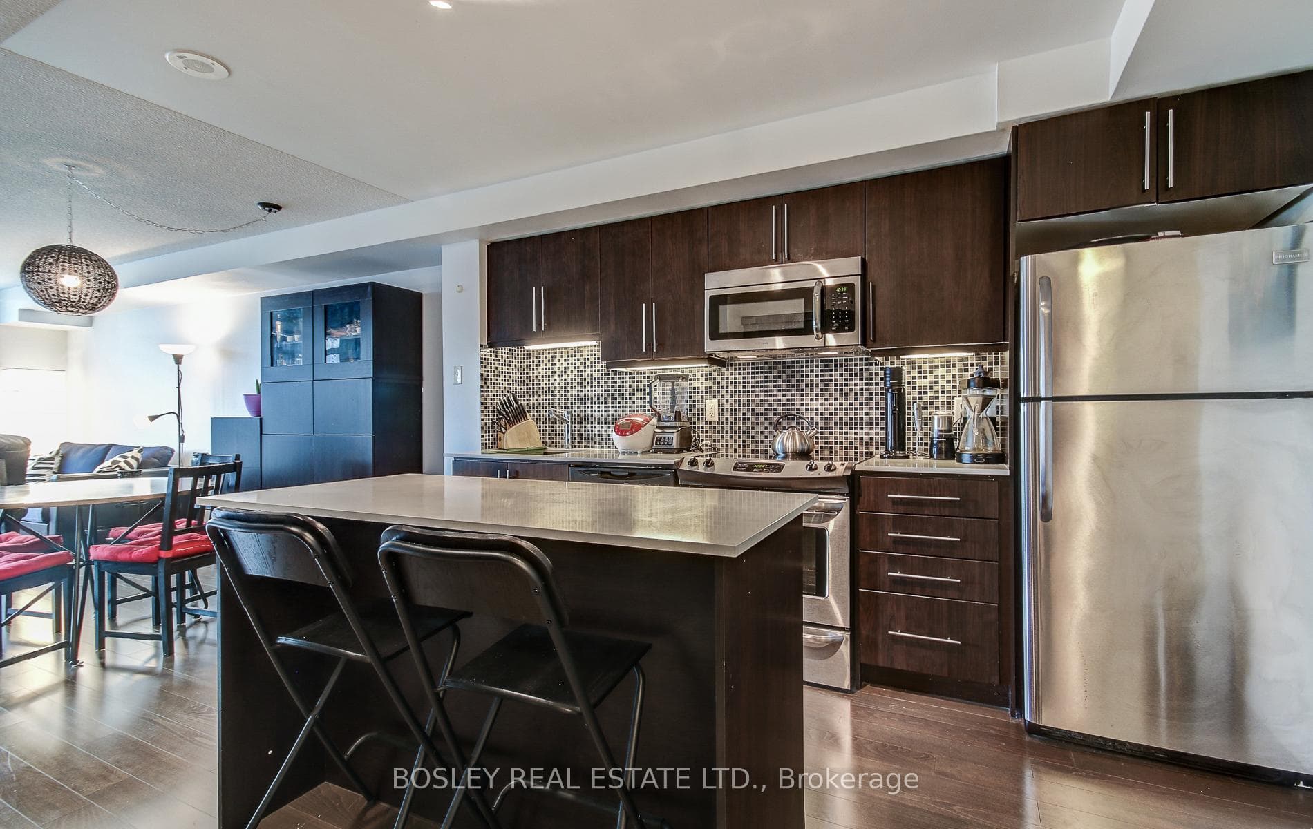 1171 Queen Street Unit 412 photo 1