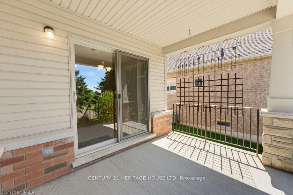 30 Cobblestone Drive photo 41