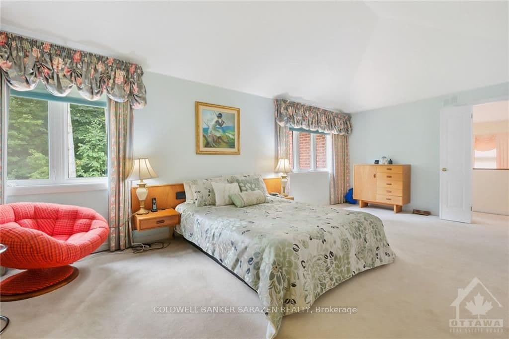 1679 AUTUMN RIDGE Drive photo 19