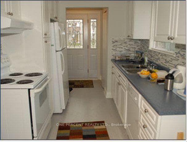 28 Alicewood Court photo 3