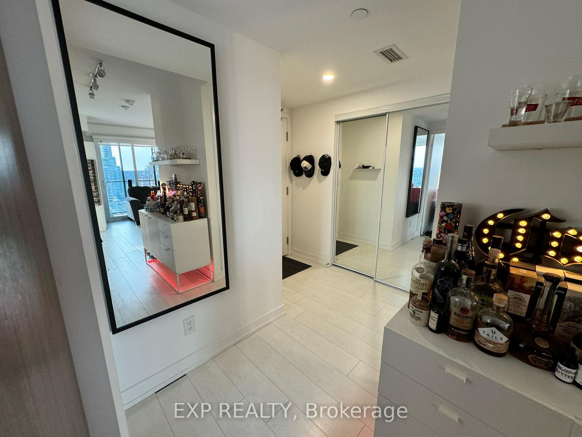 19 Western Battery Road Unit 1217 photo 5