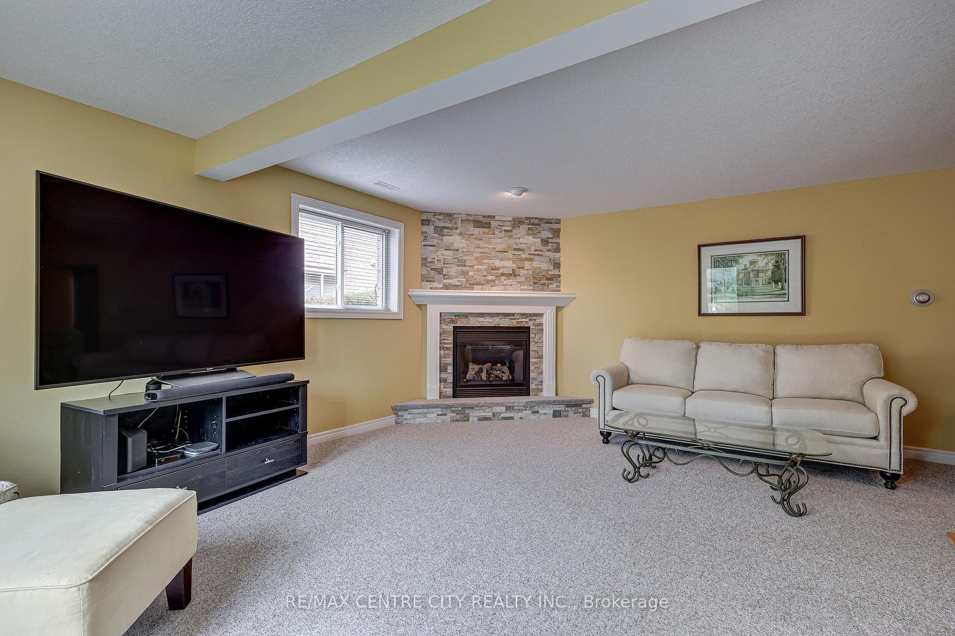 29 Hickory Lane photo 32