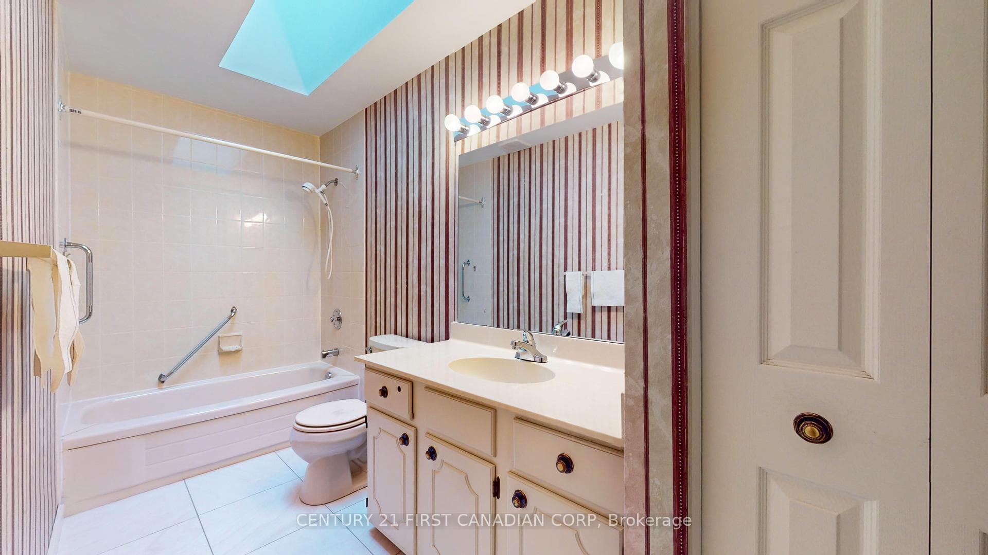 211 Pine Valley Drive Unit 41 photo 23