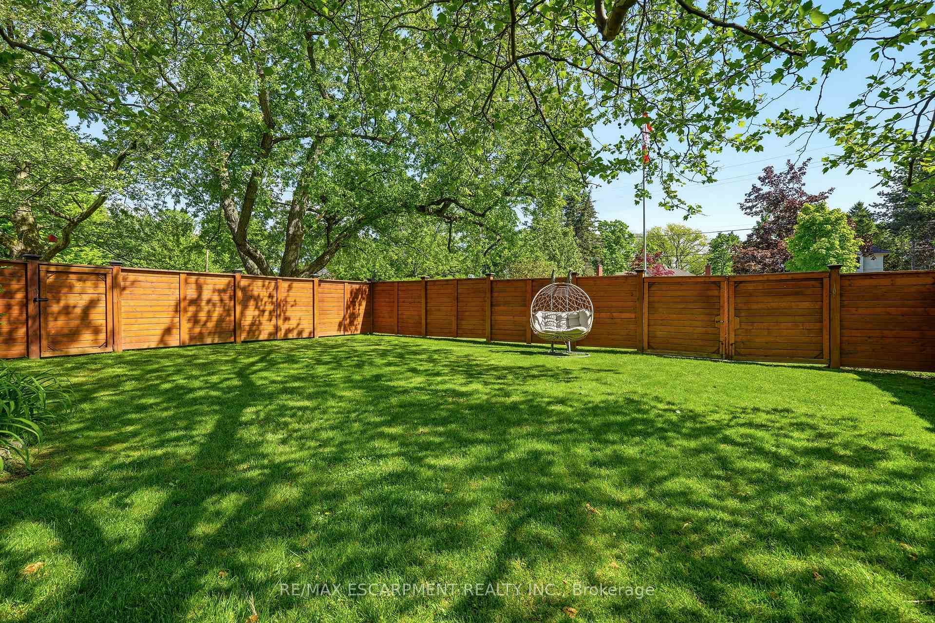 600 Deborah Crescent photo 31