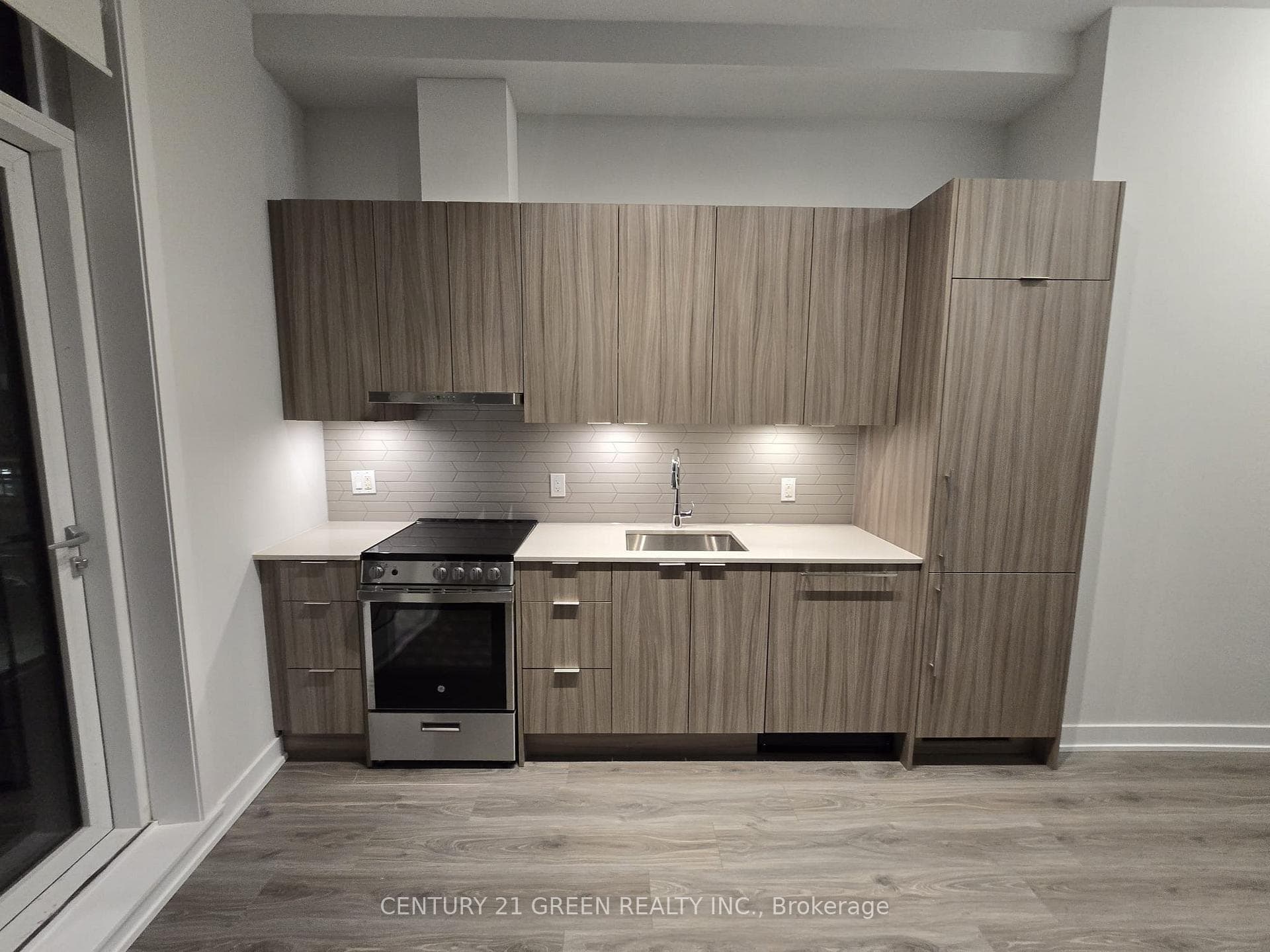 430 Square One Drive Unit 422 photo 6